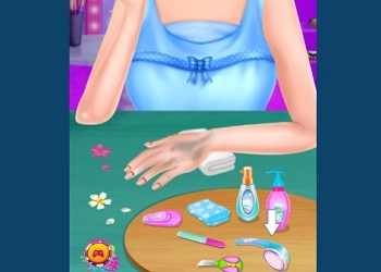 Coco Manicure game screenshot